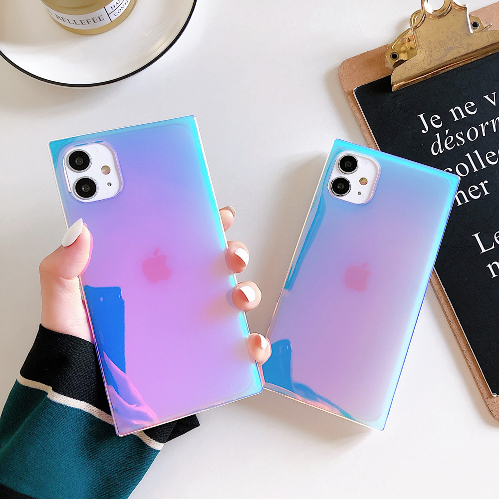 Funda iPhone 12 Pro Max cuadrada púrpura laser apple