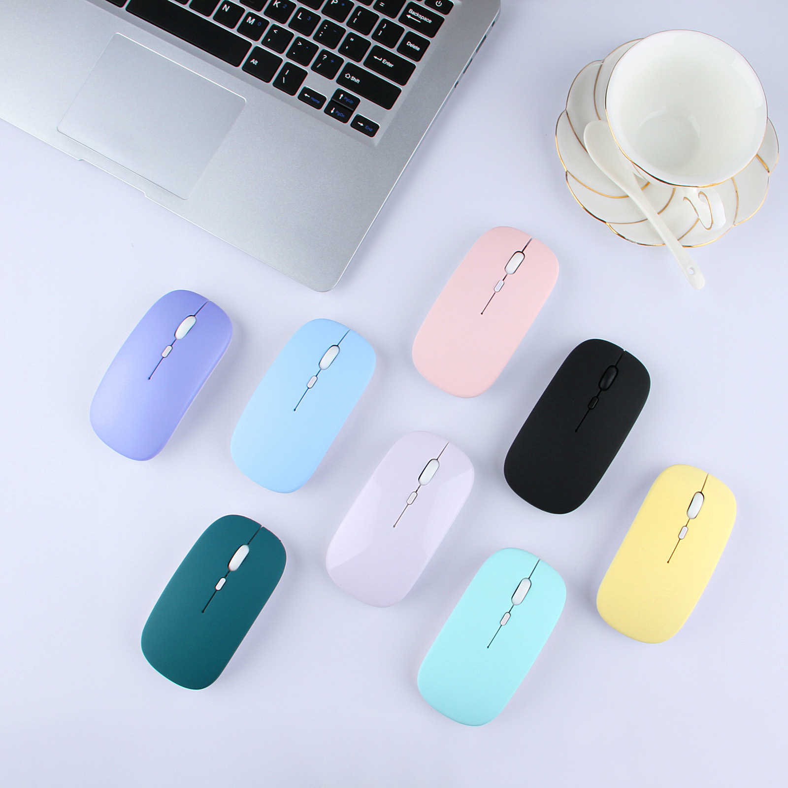 Mouse Bluetooth color caramelo con carga inalámbrica